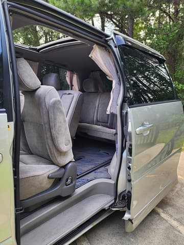 2001 Toyota Estima JDM car for sale — photo 21 of 25