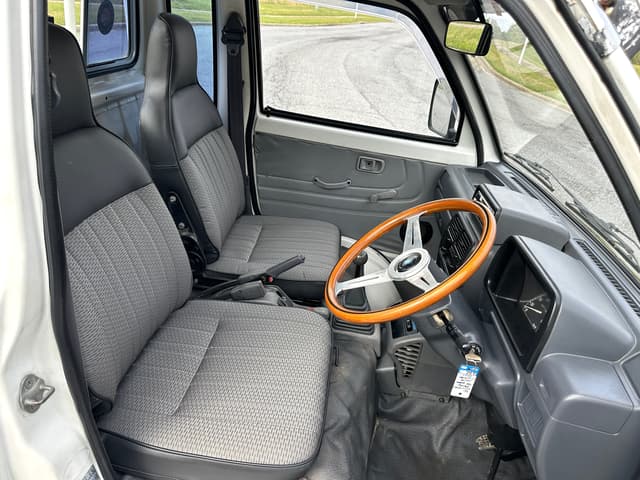 1993 Daihatsu Hijet JDM car for sale — photo 14 of 20
