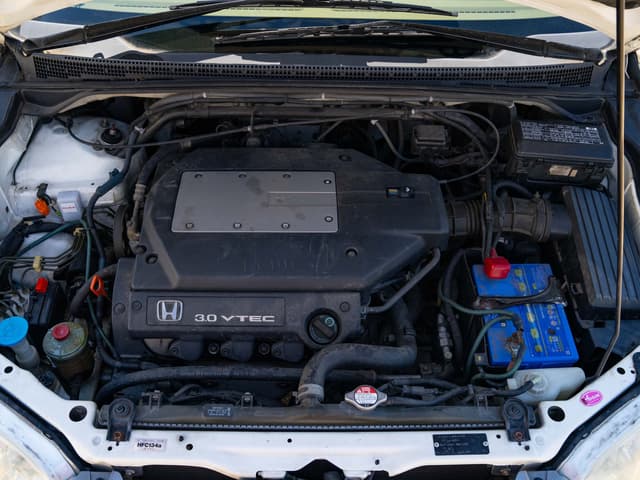 2001 Honda Odyssey JDM car for sale — photo 18 of 22