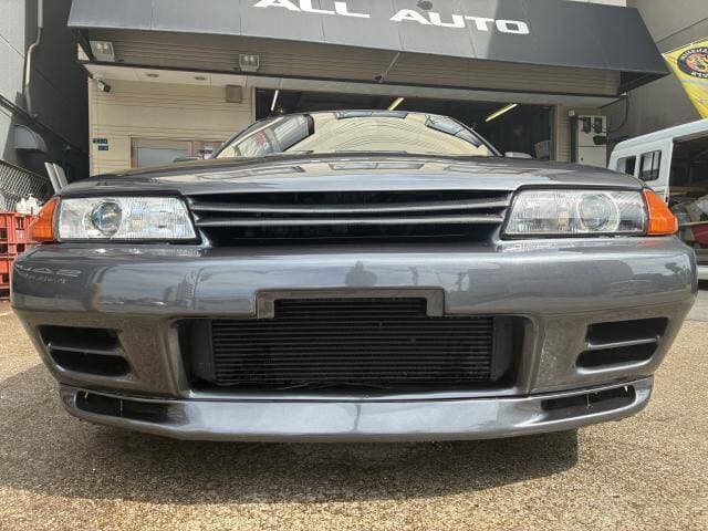 1992 Nissan Skyline JDM car for sale — photo 2 of 20