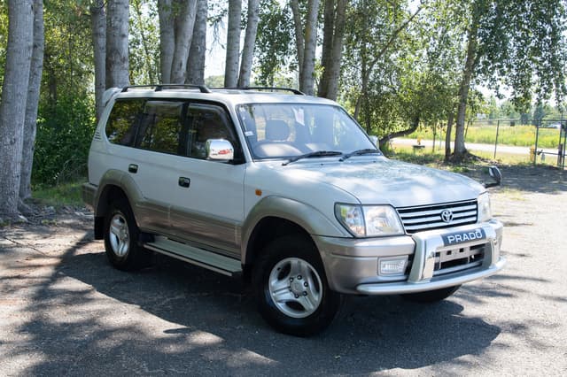 2001 Toyota Land Cruiser Prado JDM car for sale — photo 2 of 15