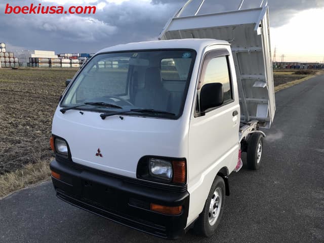 1997 Mitsubishi Minicab JDM car for sale — photo 2 of 24
