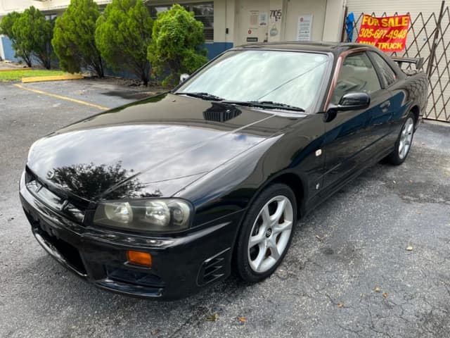 1998 Nissan Skyline JDM car for sale — photo 3 of 17