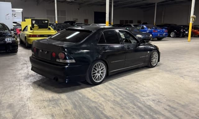 2000 Toyota Altezza JDM car for sale — photo 8 of 25