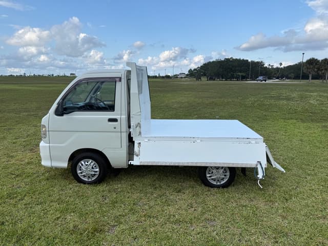 1999 Daihatsu Hijet JDM car for sale — photo 10 of 25