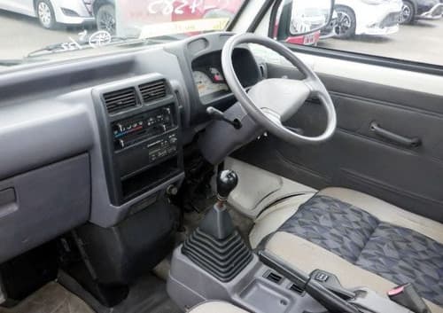 1996 Mitsubishi Minicab JDM car for sale — photo 5 of 13