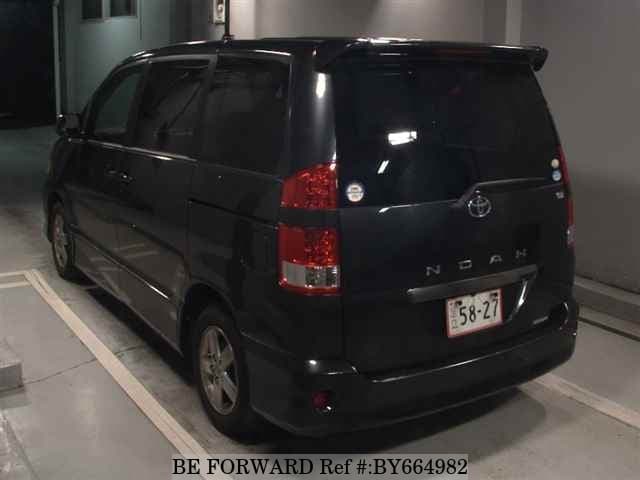 2005 Toyota Noah JDM car for sale — photo 8 of 8