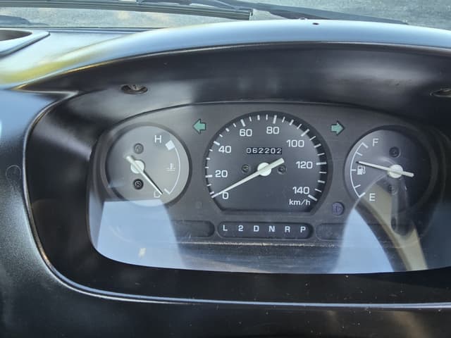 2001 Daihatsu Hijet JDM car for sale — photo 19 of 25