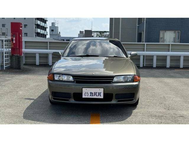 1992 Nissan Skyline JDM car for sale — photo 2 of 20