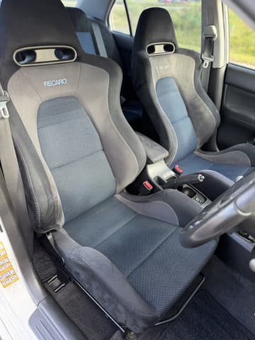 2001 Mitsubishi Lancer Evolution JDM car for sale — photo 9 of 9