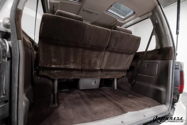 1995 Toyota HiAce JDM car for sale — photo 22 of 25