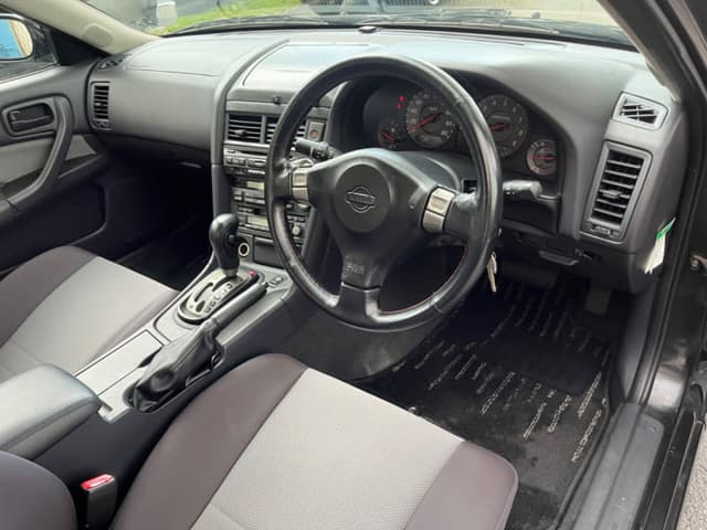 1998 Nissan Skyline JDM car for sale — photo 10 of 17