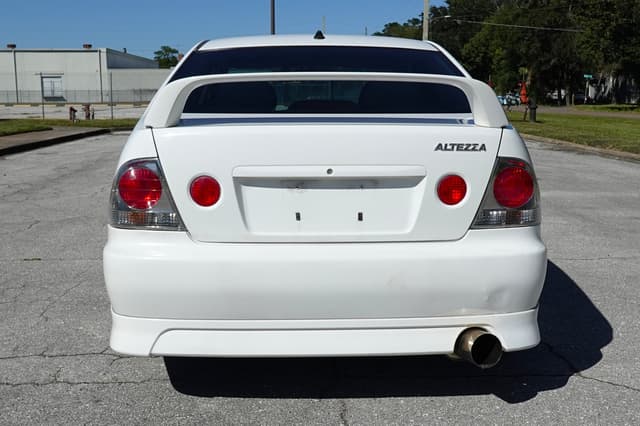 2001 Toyota Altezza JDM car for sale — photo 7 of 16
