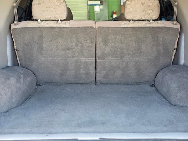 2001 Toyota Hilux Surf JDM car for sale — photo 11 of 25