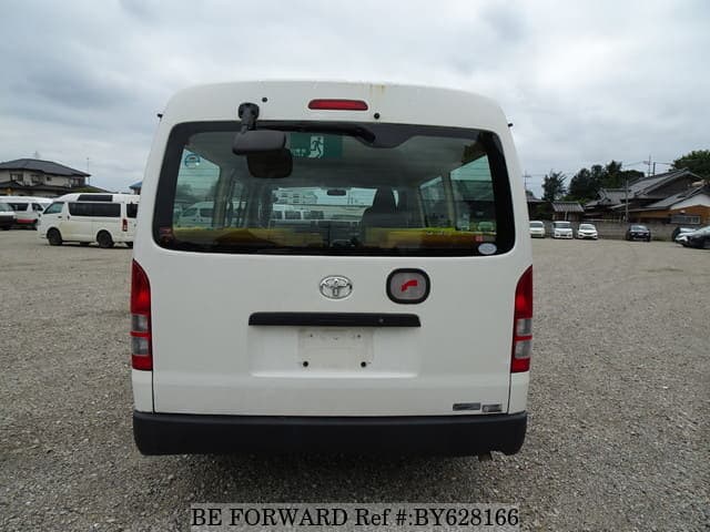 2009 Toyota HiAce JDM car for sale — photo 4 of 25