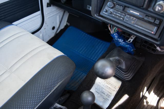 1990 Suzuki Jimny JDM car for sale — photo 10 of 12