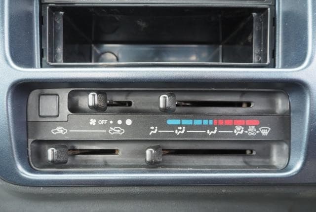 2007 Daihatsu Hijet JDM car for sale — photo 25 of 25