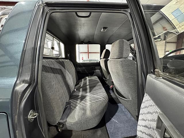 1994 Toyota Hilux JDM car for sale — photo 19 of 25