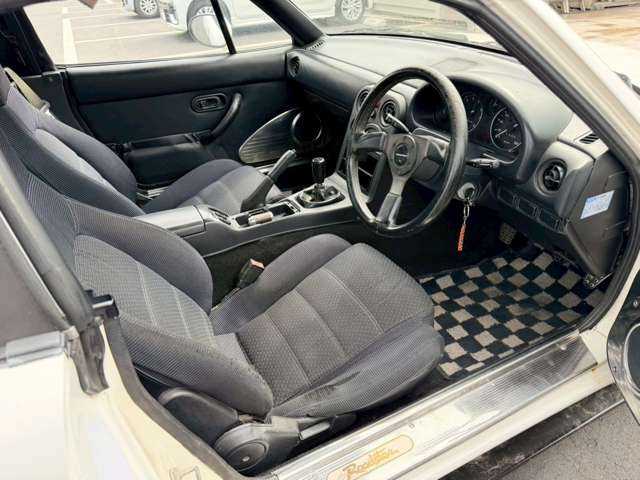 1994 Mazda Roadster (Eunos Roadster / MX-5) JDM car for sale — photo 9 of 20