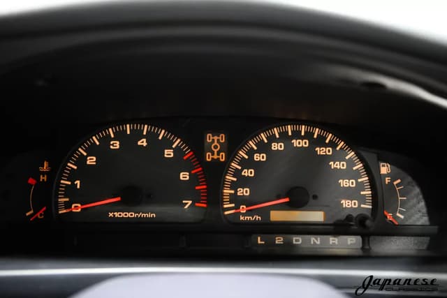 1999 Toyota Hilux JDM car for sale — photo 14 of 25