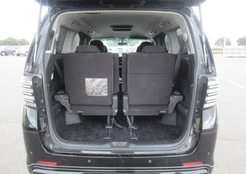 2010 Toyota Vellfire JDM car for sale — photo 5 of 10
