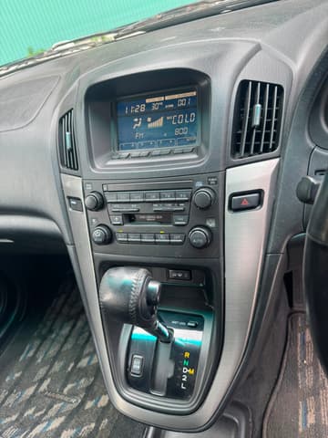 2001 Toyota Harrier JDM car for sale — photo 8 of 12