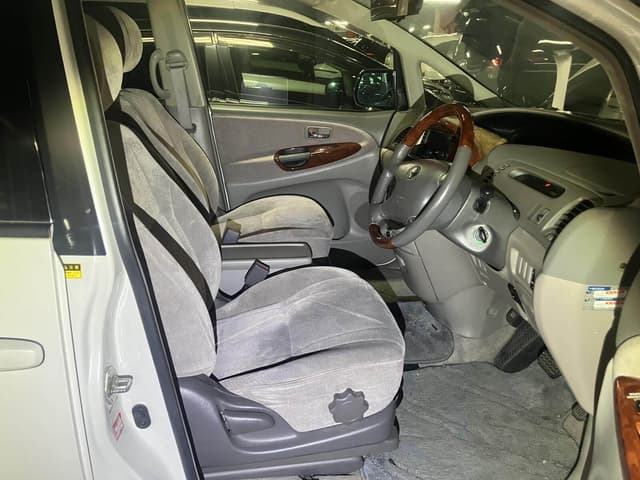 2001 Toyota Estima JDM car for sale — photo 5 of 11
