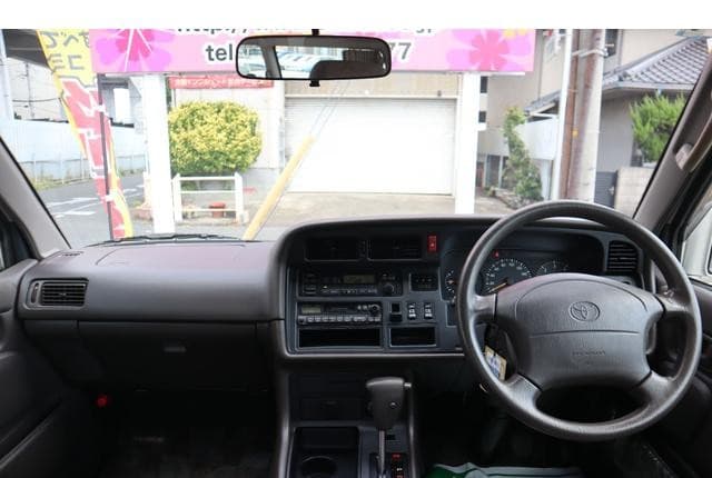 1996 Toyota HiAce JDM car for sale — photo 15 of 25