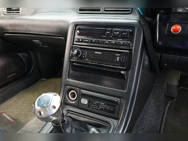 1992 Nissan Skyline JDM car for sale — photo 21 of 25
