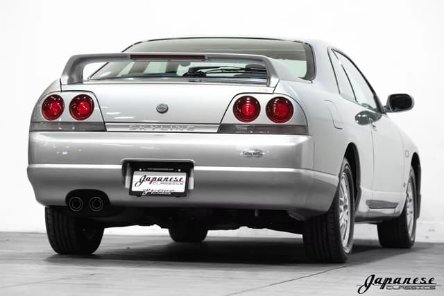 1997 Nissan Skyline JDM car for sale — photo 8 of 25