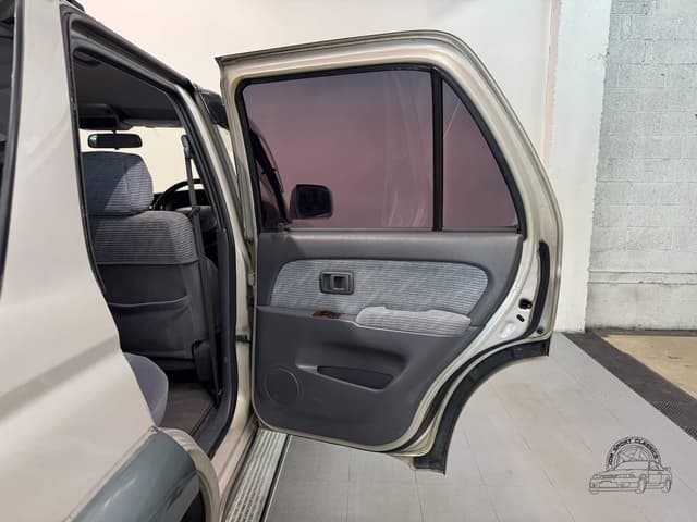 1995 Toyota Hilux Surf JDM car for sale — photo 25 of 25