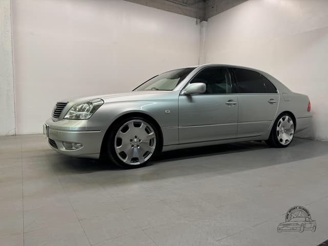 2000 Toyota Celsior JDM car for sale — photo 10 of 25