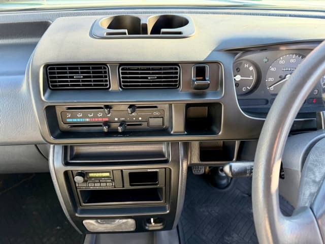 1999 Daihatsu Hijet JDM car for sale — photo 18 of 25
