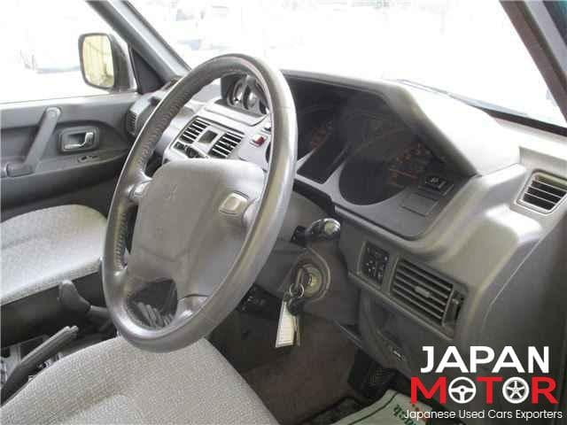 1994 Mitsubishi Pajero JDM car for sale — photo 6 of 13