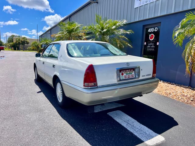 1996 Toyota Crown JDM car for sale — photo 14 of 21