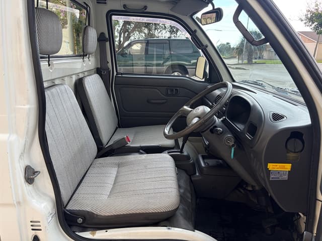 1996 Daihatsu Hijet JDM car for sale — photo 13 of 17