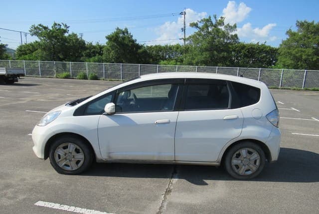 2011 Honda Fit JDM car for sale — photo 2 of 25