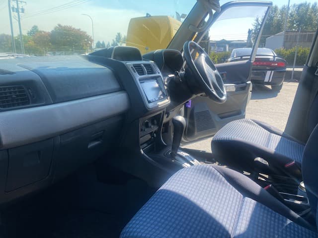 2006 Mitsubishi Pajero JDM car for sale — photo 11 of 25