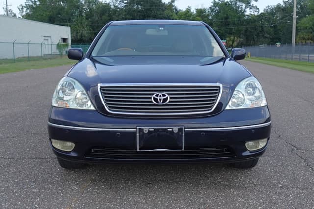 2000 Toyota Celsior JDM car for sale — photo 2 of 18