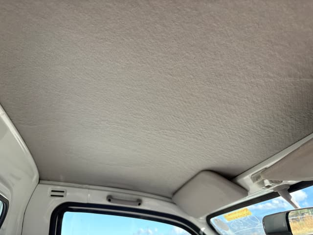 1997 Mitsubishi Minicab JDM car for sale — photo 23 of 25