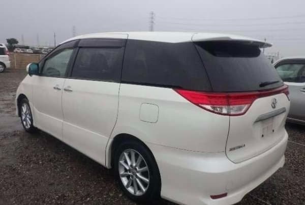 2008 Toyota Estima JDM car for sale — photo 4 of 4