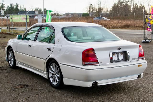 2001 Toyota Majesta JDM car for sale — photo 5 of 19