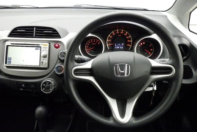 2009 Honda Fit JDM car for sale — photo 3 of 5