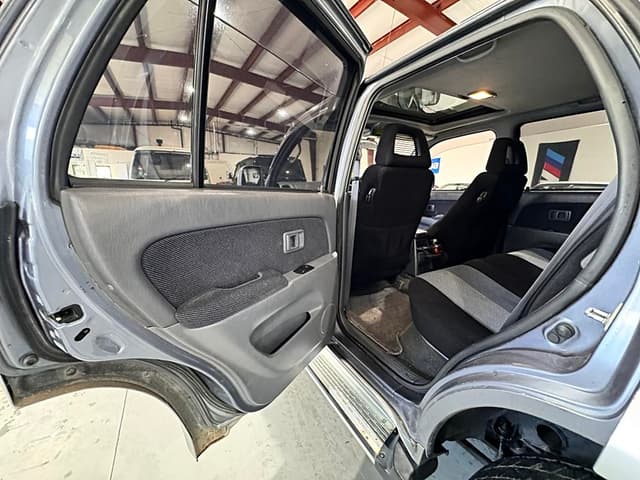 1996 Toyota Hilux Surf JDM car for sale — photo 21 of 25