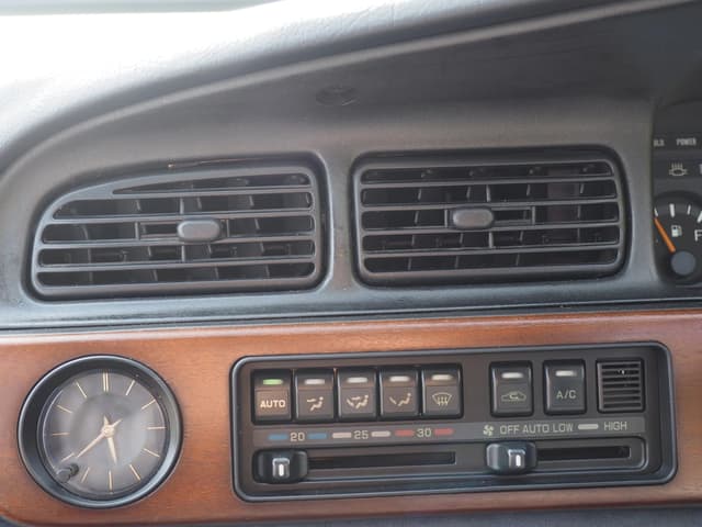 1991 Nissan Laurel JDM car for sale — photo 13 of 25
