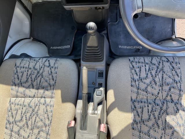 1997 Mitsubishi Minicab JDM car for sale — photo 20 of 25