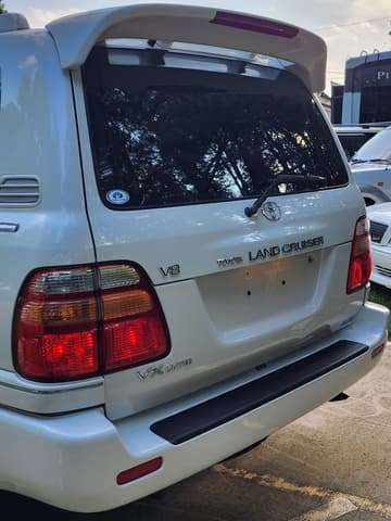2001 Toyota Land Cruiser JDM car for sale — photo 7 of 24