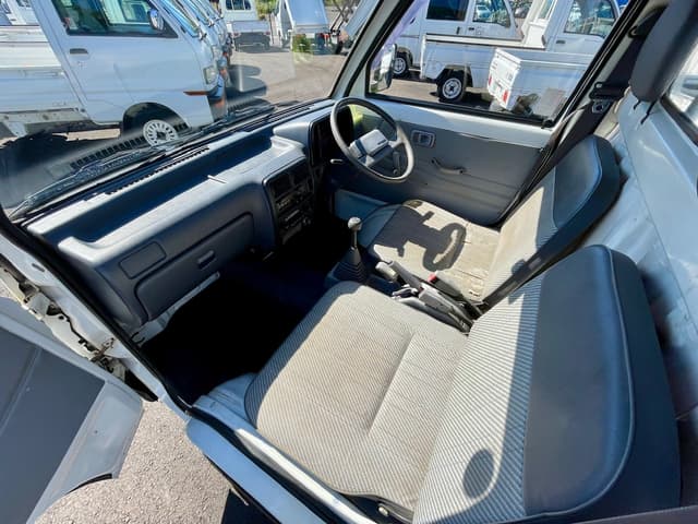 1993 Daihatsu Hijet JDM car for sale — photo 23 of 25