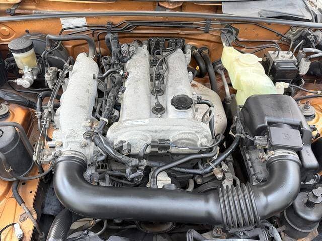 1998 Mazda Roadster (Eunos Roadster / MX-5) JDM car for sale — photo 15 of 17