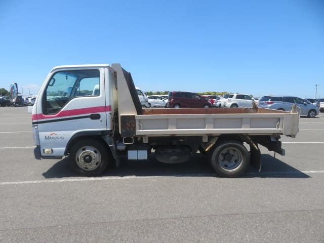 2010 Isuzu Elf JDM car for sale — photo 6 of 10